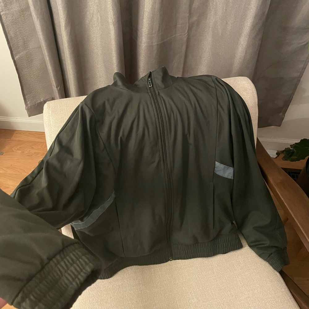 Adidas Jacket woman’s size small green